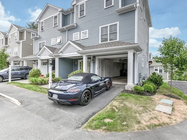 900 Greendale Ave Unit 7, Needham, MA 02492