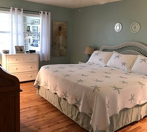 Large master bedroom