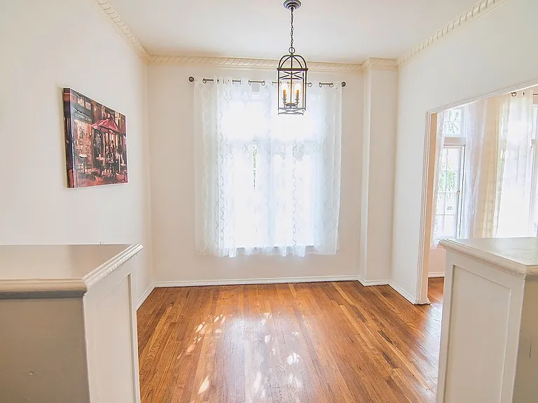 4353 W 5th St — Photo 13