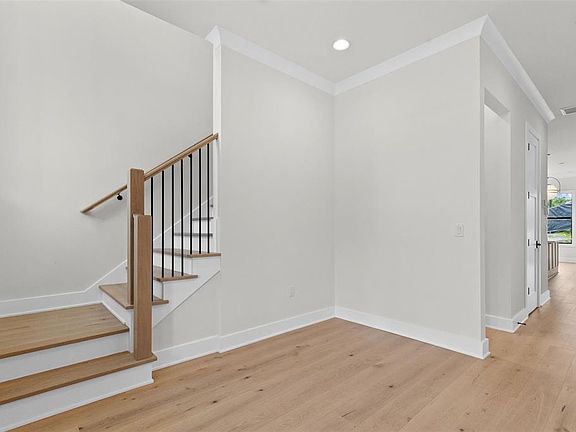 5th image of 4302 W OBISPO STREET