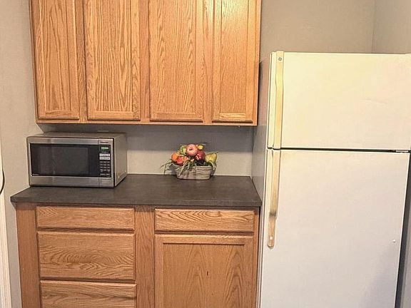 5th image of 1021 Booker Dr