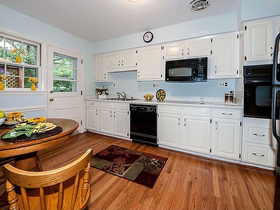 5th image of 505 N Longfellow St