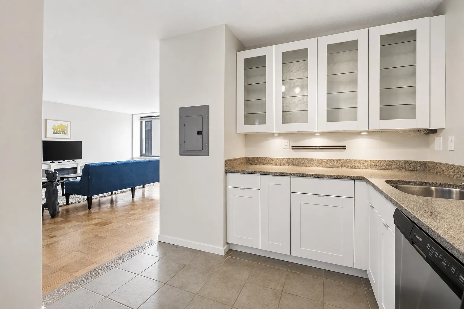 1 bed, 959 sqft, $2,300 — Photo 3