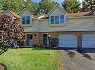 4047 Chaucer Pl, Slingerlands, NY 12159