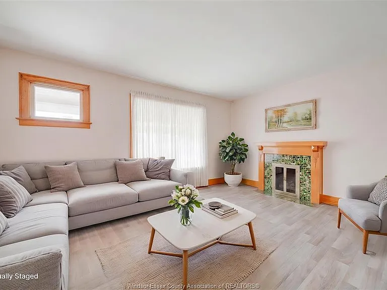 1333 Windermere Rd — Photo 4