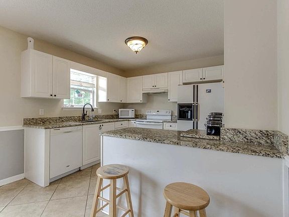 4th image of 310 Kirtley Ct