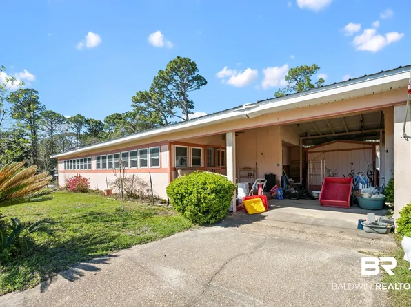 1308 Pensacola Dr, Lillian, AL 36549