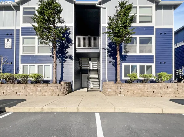 677 NE 162nd Ave, Portland, OR 97230