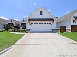 1935 W Imperial Pl, Broken Arrow, OK 74011