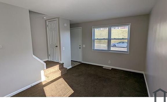 2nd image of 1332 20th St NE