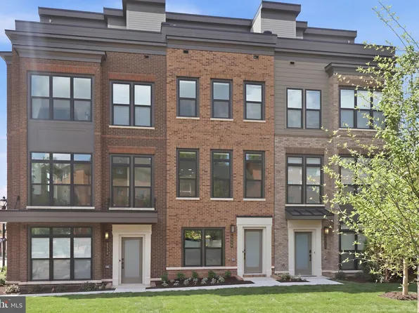 5548 Topaz Ln, Bethesda, MD 20816