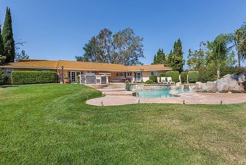 2nd image of 43881 Coronado Dr