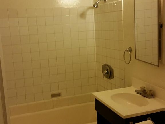 3rd image of 4439 Illinois Street # Fl 1ST