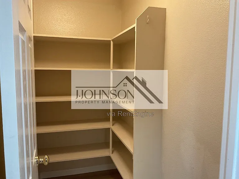 2408 Victor Ct — Photo 10