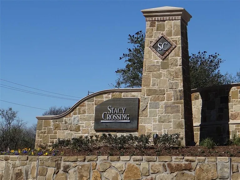 7244 Huckleberry Dr — Photo 5