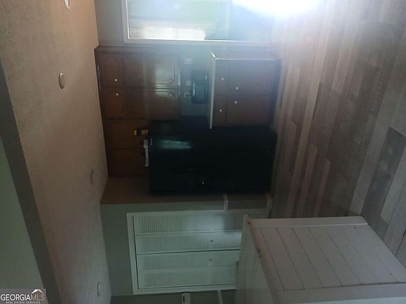 4th image of 5261 Nathan Dr NW