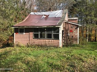 18 Rosenberg Rd, Lanesborough, MA 01237