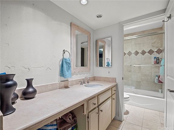 5th image of 22100 Burbank Blvd Unit 108A