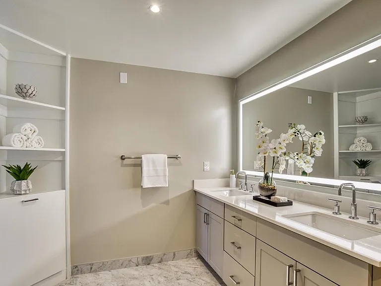 925 N Fairfax St #1004 — Photo 22