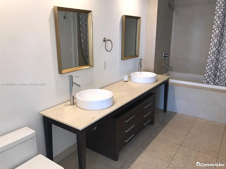 495 Brickell Ave #1207 — Photo 3
