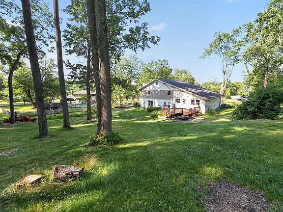 5th image of 425 Westfield Dr
