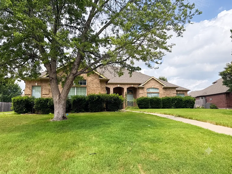 13733 Alterna Dr — Photo 2