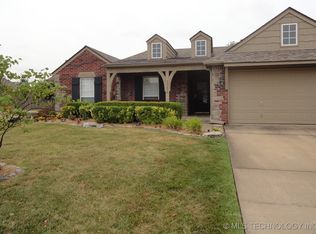 20676 E 46th St S, Broken Arrow, OK 74014