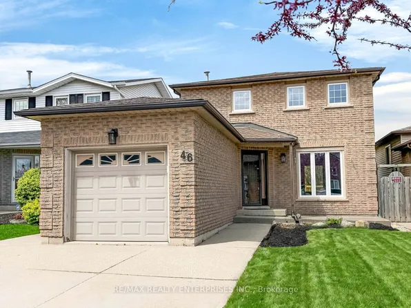 46 Robson Cres, Hamilton, ON L8W 3J1