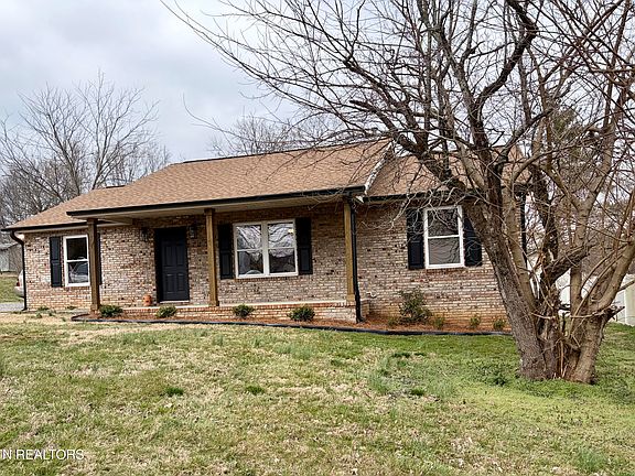 3rd image of 7810 Brickyard Rd