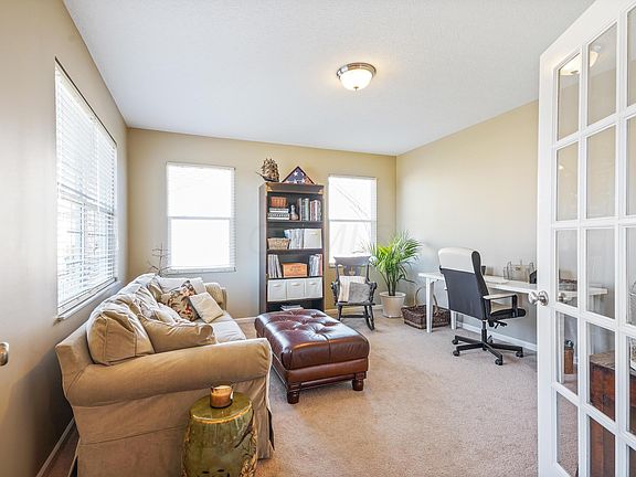 5th image of 334 Weatherburn Dr