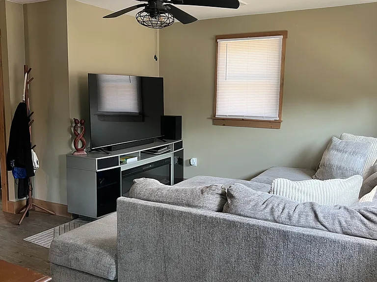 48 Pine St #2 — Photo 14