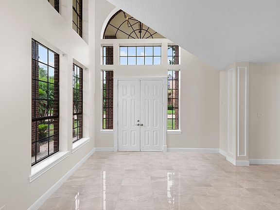 4th image of 17402 Wilton Park Ct