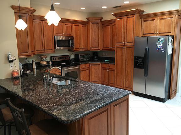 4th image of 1026 Wyndham Way