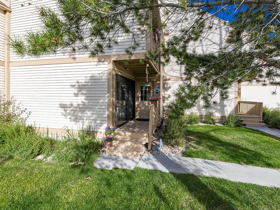 1st image of 111 Davis Ct #111