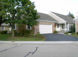 406 Park Barrington Dr, Barrington, IL 60010