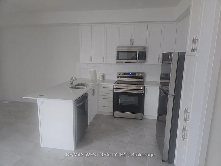 95 Lavender Rd — Photo 3