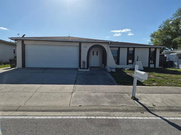 9303 Morehead Ln, Port Richey, FL 34668