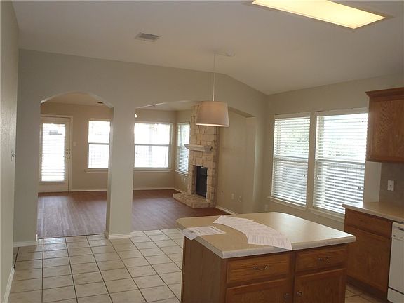 3rd image of 14700 Springs Edge Dr