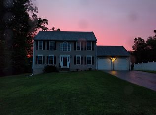 16 Codey Way, Windsor Locks, CT 06096