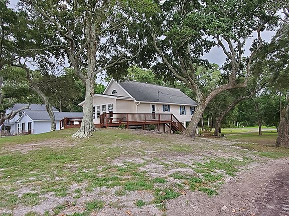 3rd image of 203 Pamlico Pkwy
