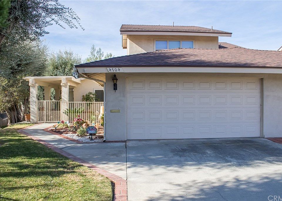 1st image of 4704 Olivewood Ln