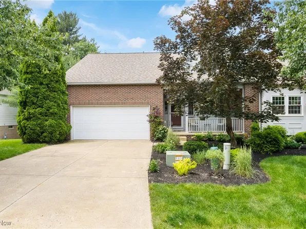 637 N Ridgecliff St, Tallmadge, OH 44278