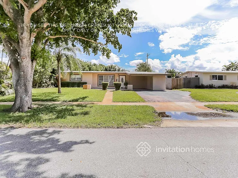 746 Eagle Way — Photo 2
