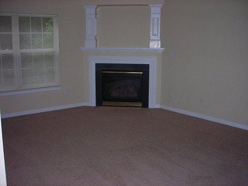 4th image of 8406 Wallace Glen Dr