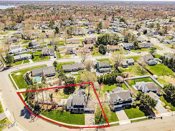 2nd image of 67 Oak Knoll Drive