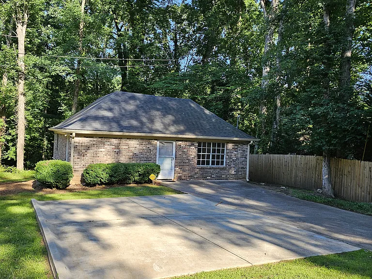 House Front Main