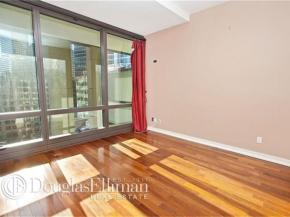 3rd image of 101 Warren St #9F