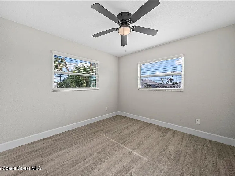 540 Albatross St — Photo 19