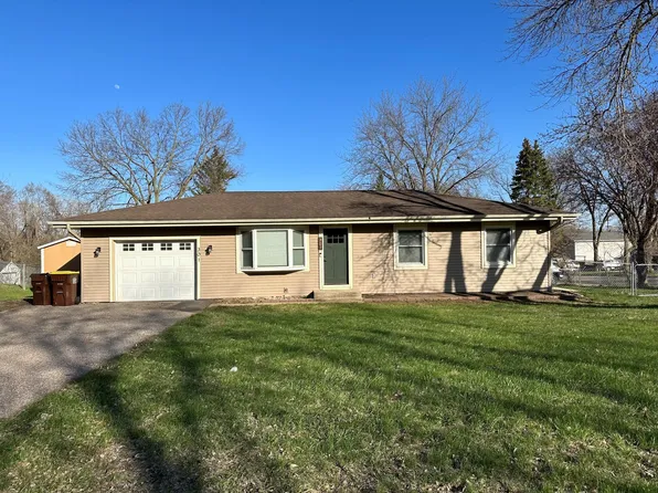 301 Hooper St, Jordan, MN 55352