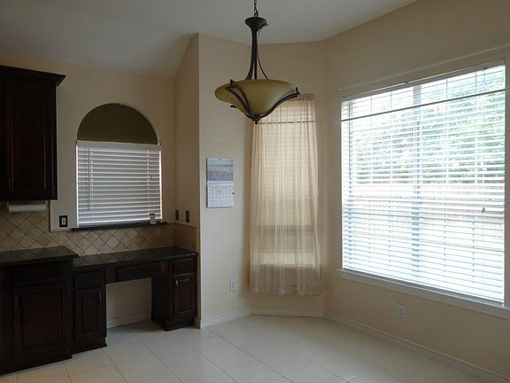 3rd image of 3005 McBee Dr